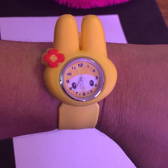Hello kitty friend strap watch 💛🎀🕗🎀💛 - Picture 8 of 16